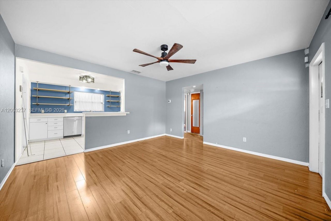 4946 2nd Ave N St Petersburg, Saint Petersburg, FL 33710 Photo