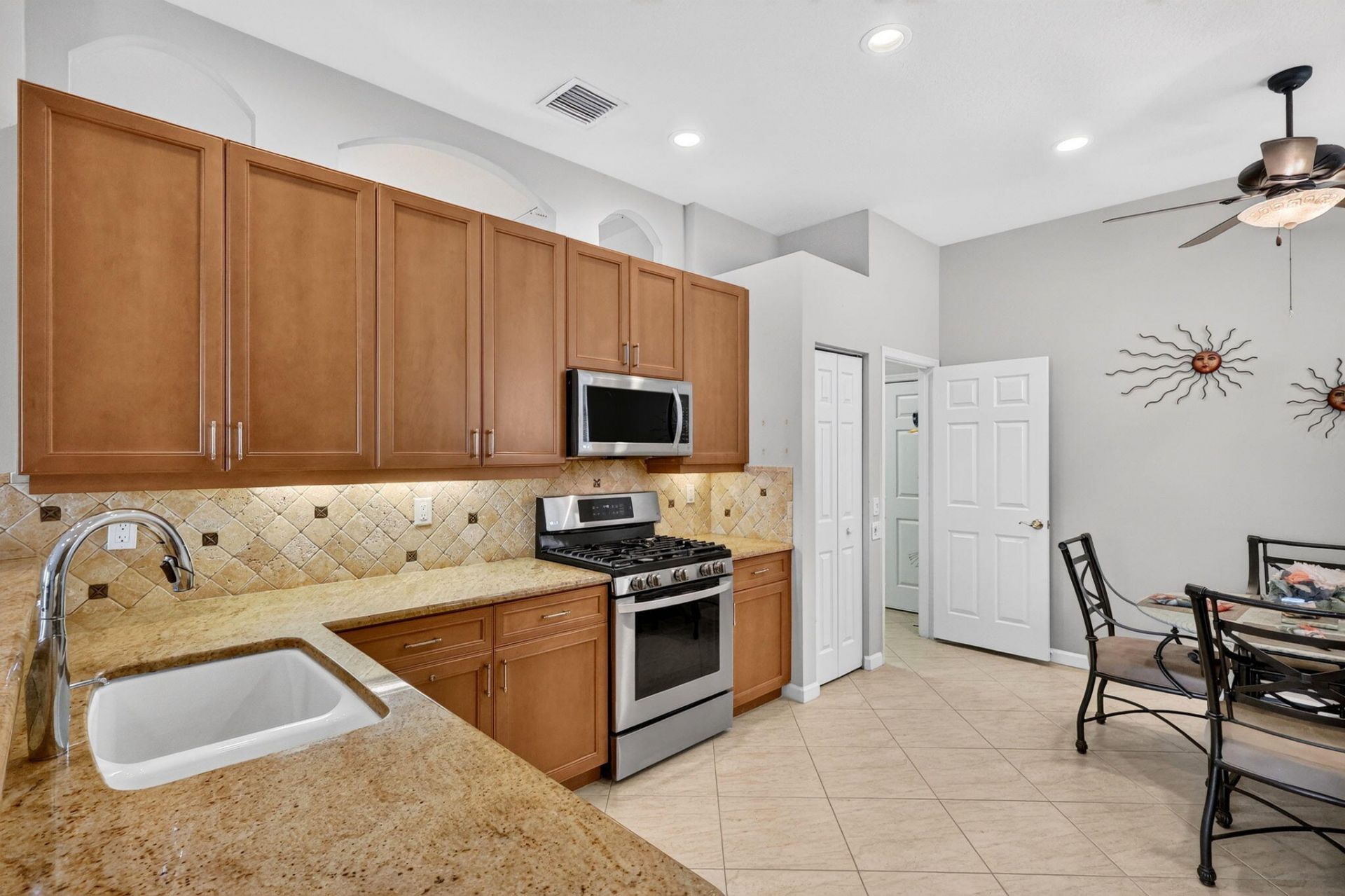 347 NW Shoreview Drive, Port Saint Lucie, FL 34986 Photo