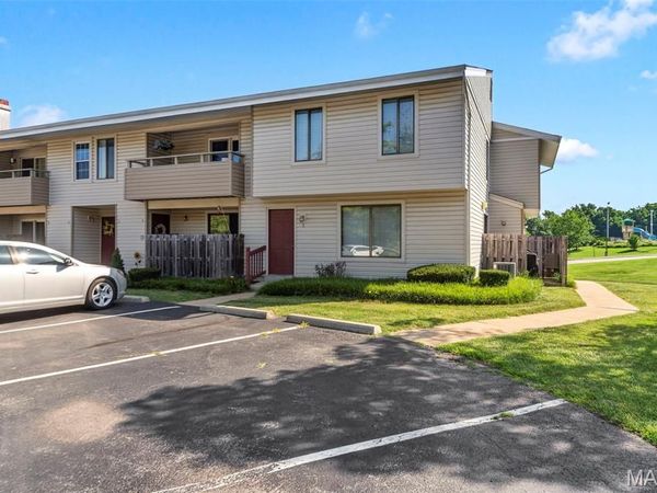3 Dixons Court, Unit G, O'Fallon, MO 63366