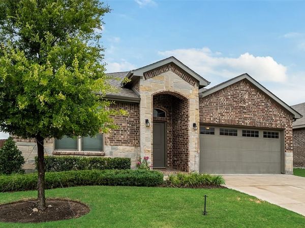 517 Frenchpark Drive , Fort Worth, TX 76052