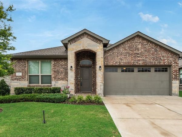 517 Frenchpark Drive, Fort Worth, TX 76052