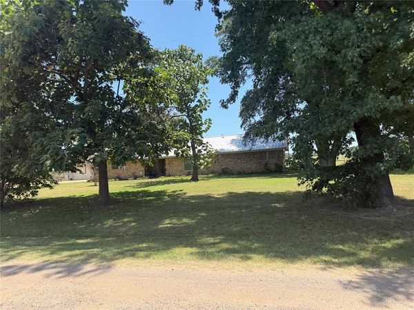 446 County Road 1605 , Ravenna, TX 75476