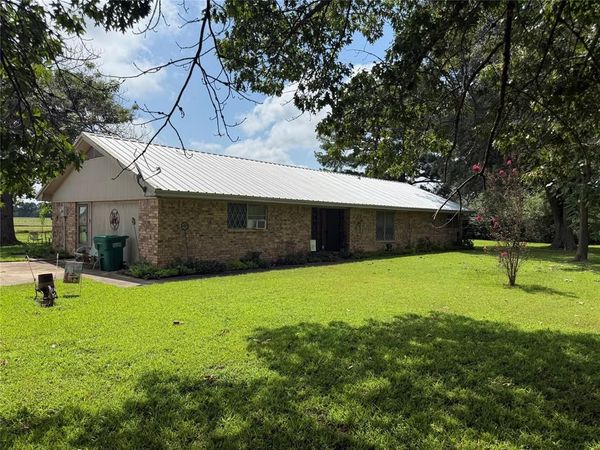 446 County Road 1605 , Ravenna, TX 75476