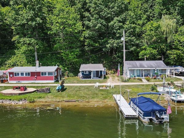 2441 Bristol Lake Street, Dowling, MI 49050
