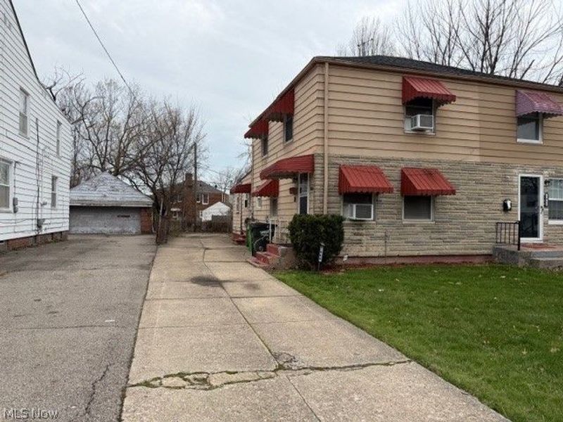 1464 E 250th Street, Unit E, Euclid, OH 44117 Photo 3