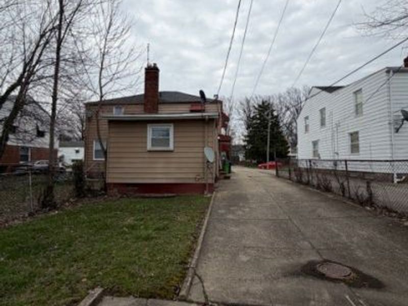 1464 E 250th Street, Unit E, Euclid, OH 44117 Photo 9