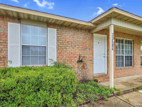 3359 Greenbriar Cir, Gulf Breeze, FL 32563