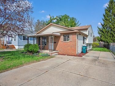 315 Pare Street, Clawson, MI 48017