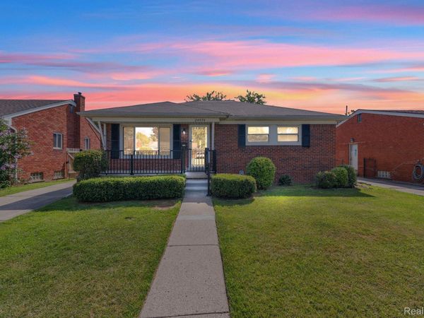 24574 Mabray Avenue, Eastpointe, Mi 48021