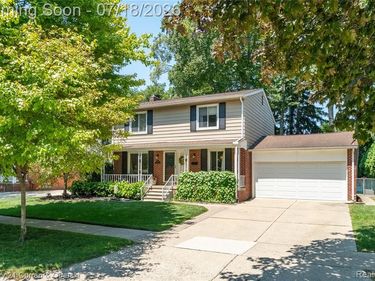 309 Amelia Avenue, Royal Oak, MI 48073