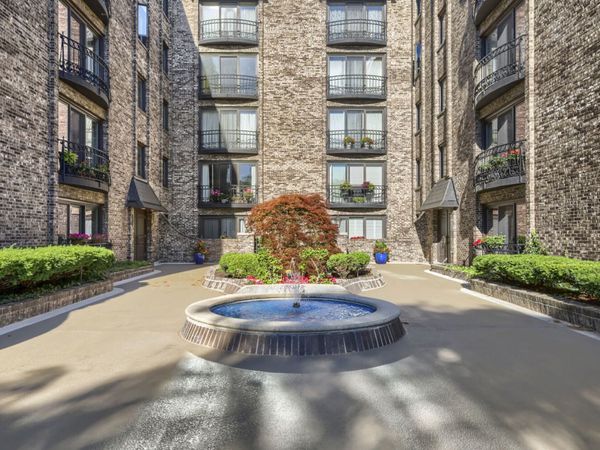 1005 Bonnie Brae Place , Unit 4D, River Forest, IL 60305