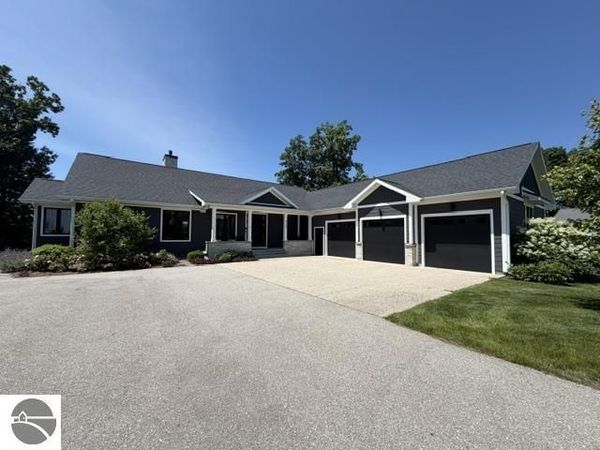 4790 Sunset Ski Cove S, Traverse City, MI 49685