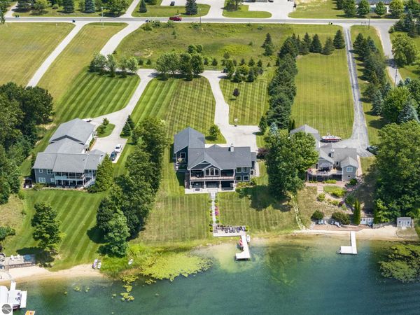 4790 Sunset Ski Cove S, Traverse City, MI 49685
