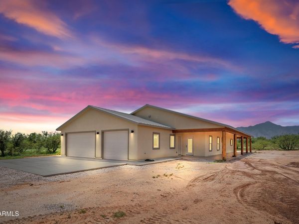 8557 S CALLE MIA, Hereford, AZ 85615
