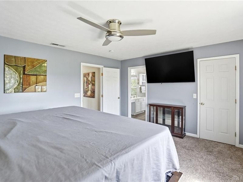 70 E Long Meadow Drive, Springboro, OH 45066 Photo 35
