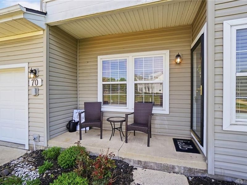 70 E Long Meadow Drive, Springboro, OH 45066 Photo 9
