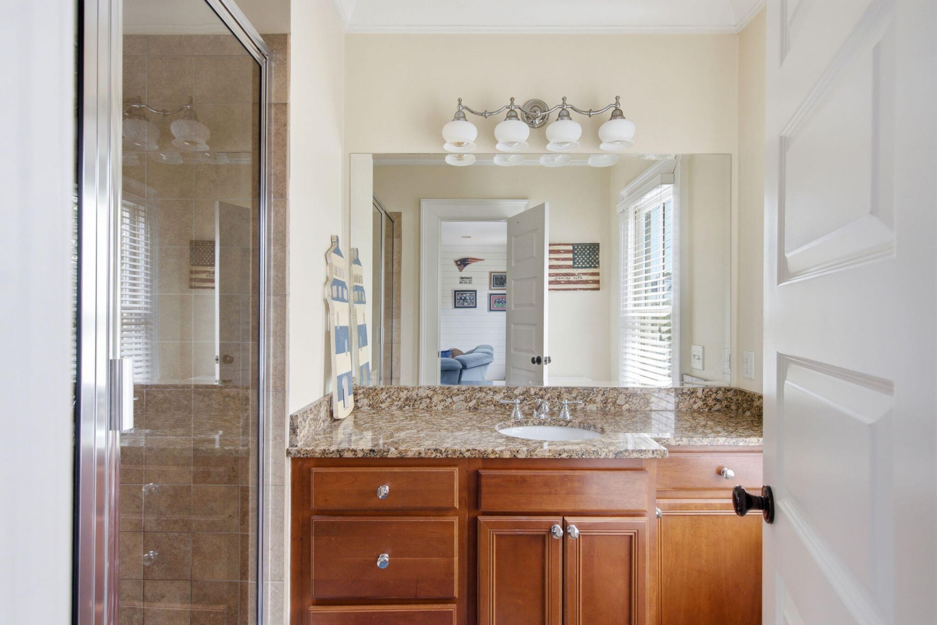 212 Beauford Pointe Photo 24