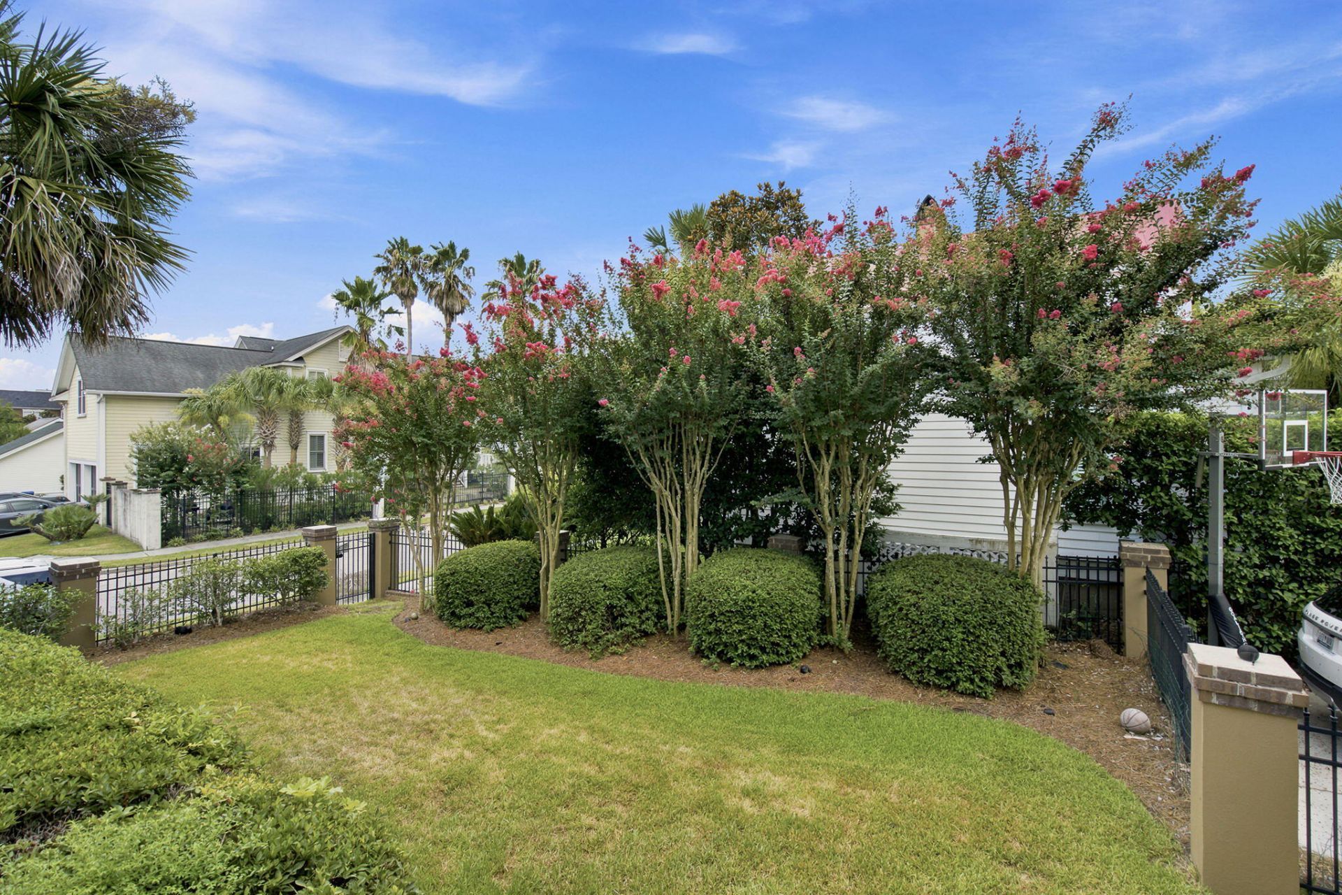 212 Beauford Pointe Photo 27