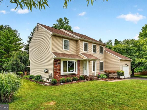 69 WILLIS DRIVE, EWING, NJ 08628