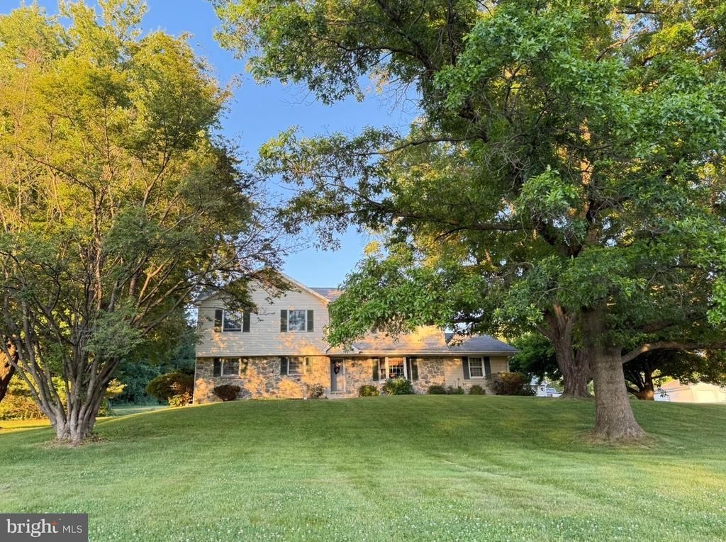1170 N MANOR ROAD , HONEY BROOK, PA 19344