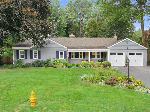 7 WESTOVER CIRCLE, WILMINGTON, DE 19807