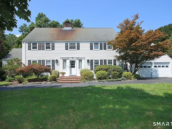 1670 Hartford , North Haven, CT 06473