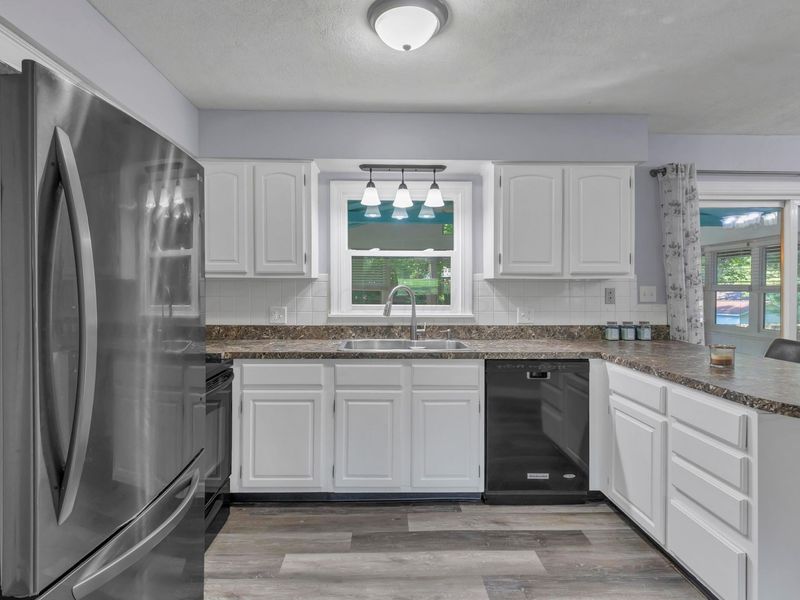 281 Middle Ground SW, Pataskala, OH 43062 Photo 15