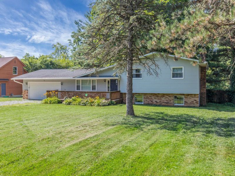 281 Middle Ground SW, Pataskala, OH 43062 Photo 2