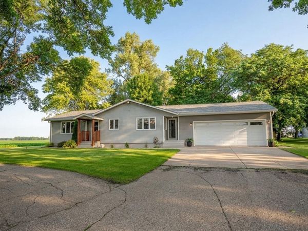 10094 SW 120 Avenue , Raymond, MN 56282