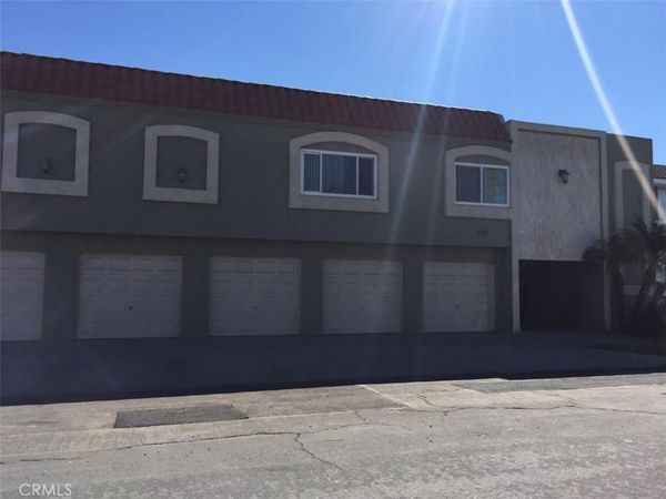 312 10th Street, Unit E, Huntington Beach, CA 92648