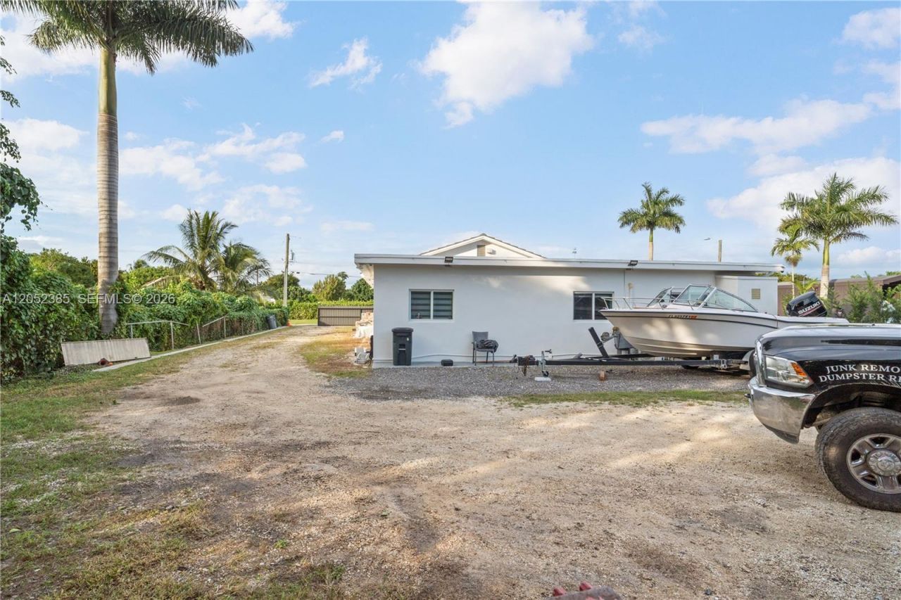 35220 SW 213th Ave , Homestead, FL 33034 Photo