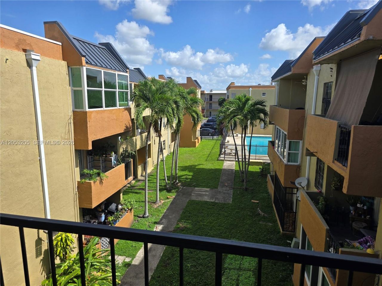 6070 W 18th Ave, Unit 306, Hialeah, FL 33012 Photo