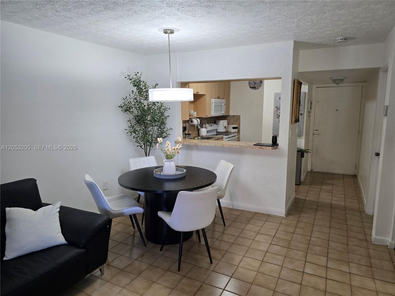 6070 W 18th Ave, Unit 306, Hialeah, FL 33012 Photo