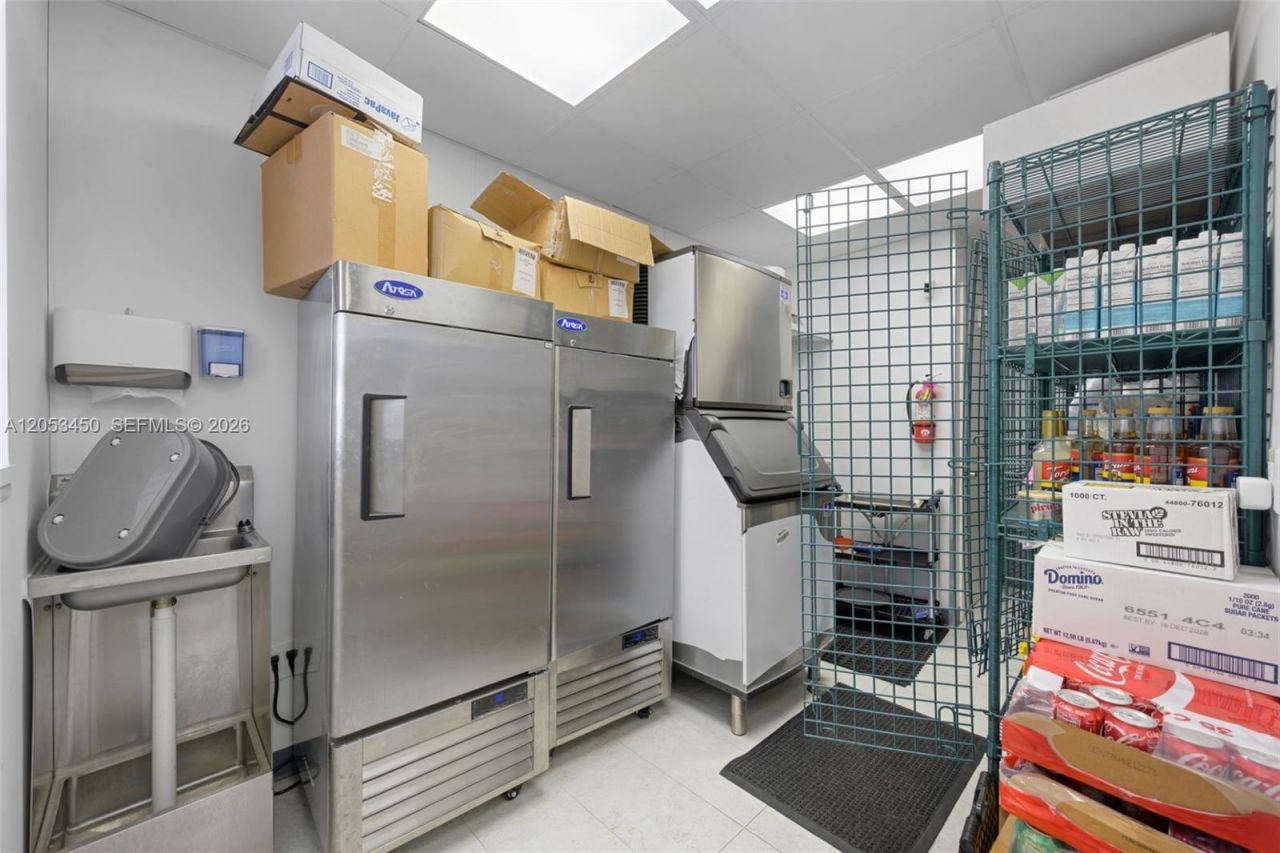 2300-2325 N Surf Rd , Hollywood, FL 33019 Photo