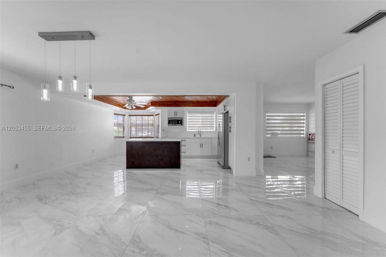 2900 SW 98th Ave, Miami, FL 33165 Photo