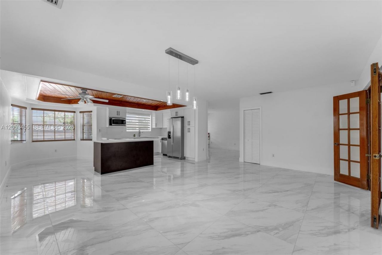 2900 SW 98th Ave, Miami, FL 33165 Photo