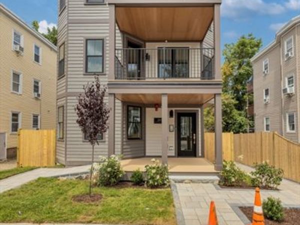 3915 Washington Street, Boston, MA 02131