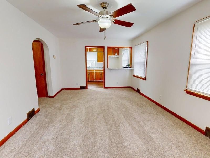 517 Euclid Street, Willard, OH 44890 Photo 9