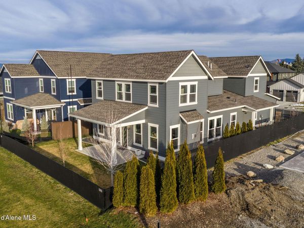3351 N Blaze LOOP , Post Falls, ID 83854