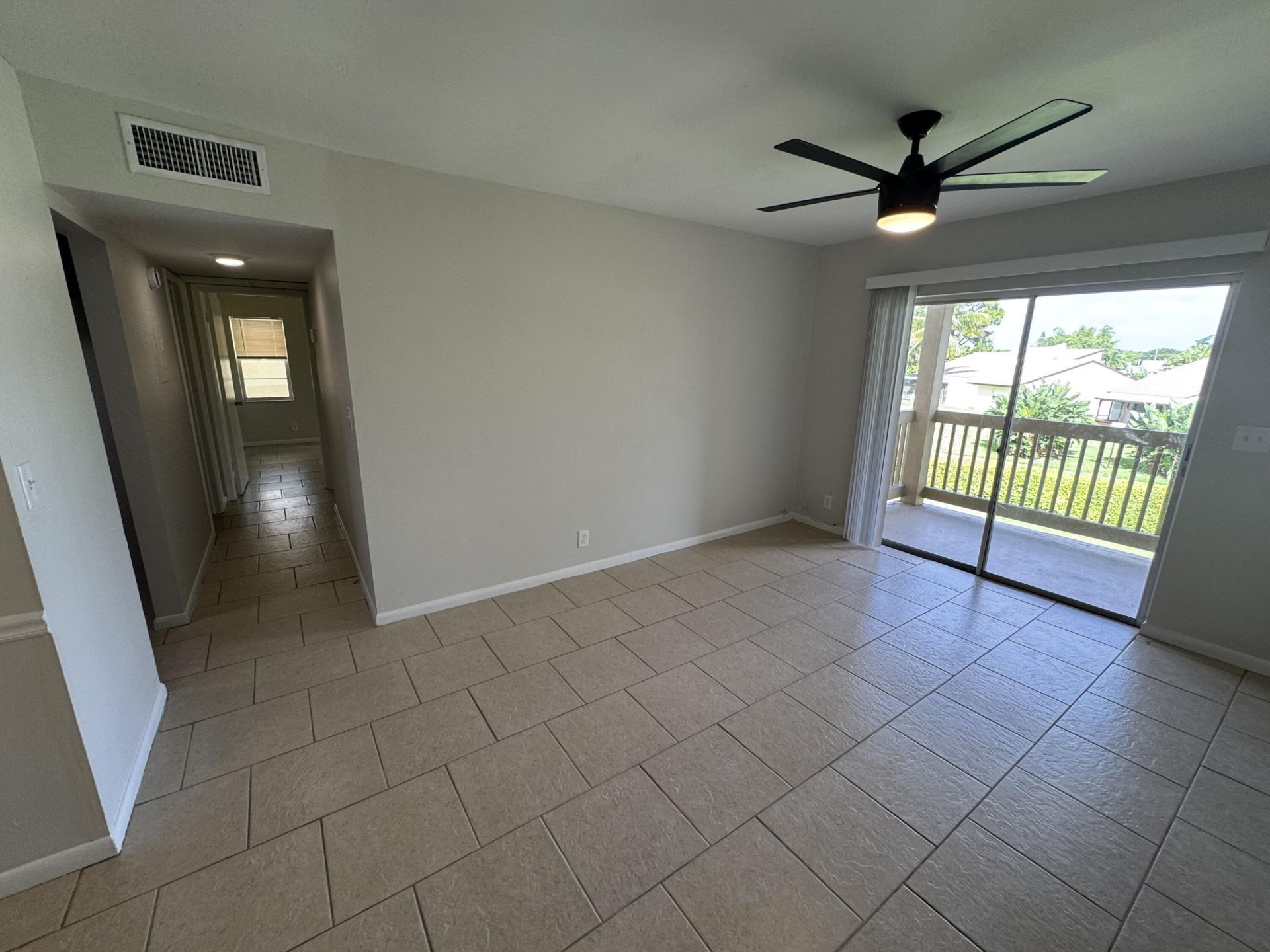 1790 Abbey Road, Unit 202, West Palm Beach, FL 33415 Photo