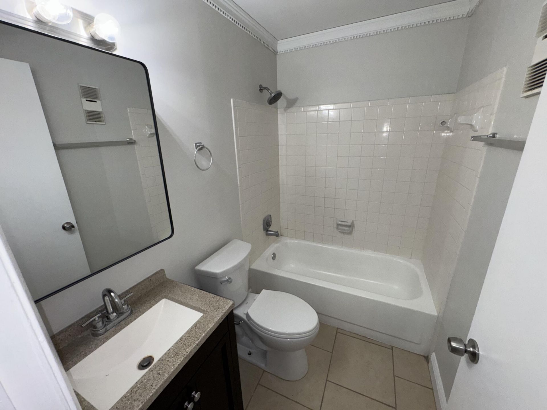 1790 Abbey Road, Unit 202, West Palm Beach, FL 33415 Photo