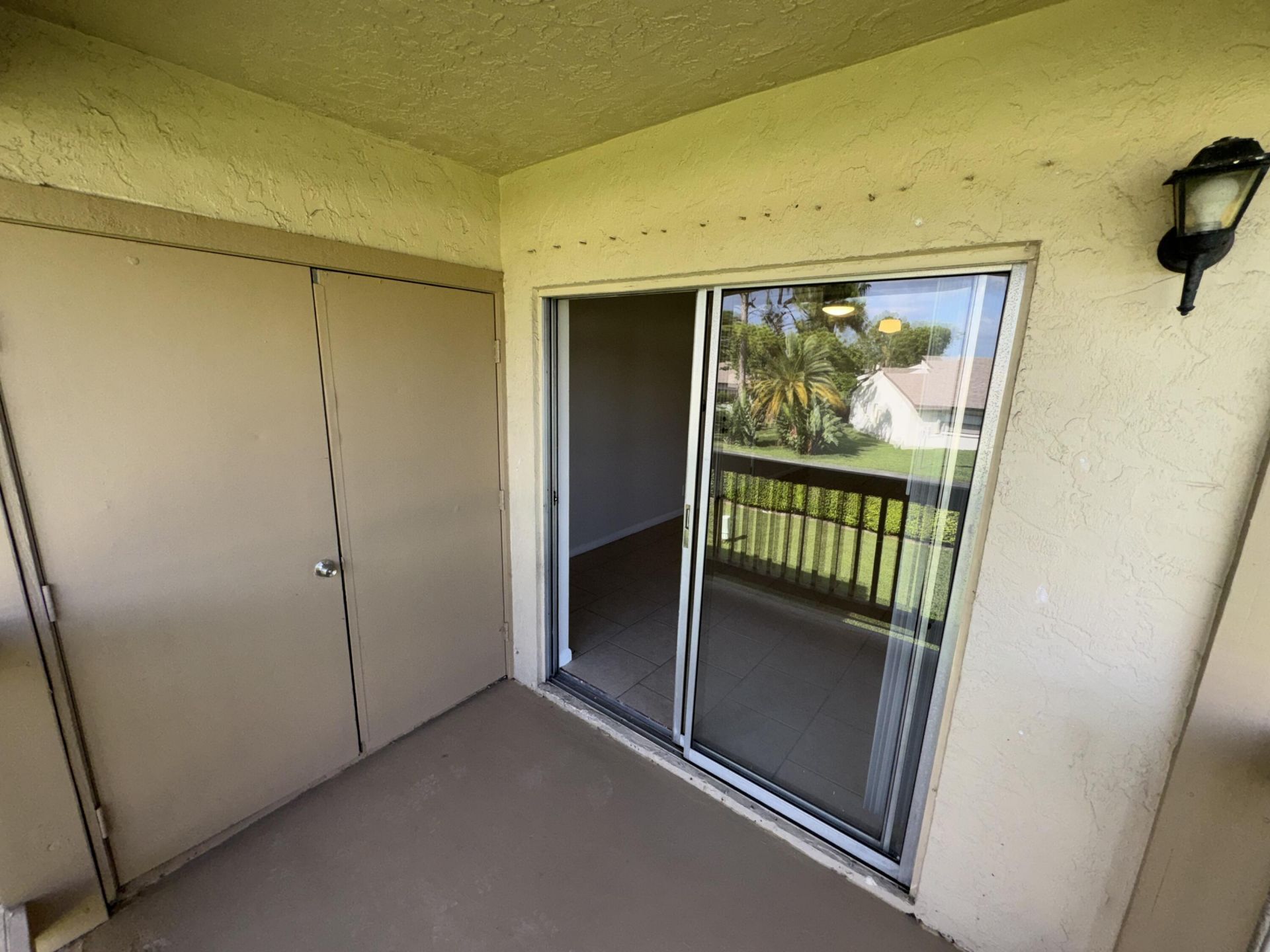 1790 Abbey Road, Unit 202, West Palm Beach, FL 33415 Photo