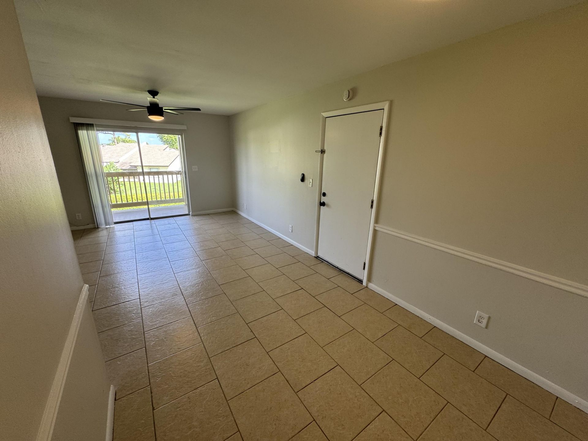 1790 Abbey Road, Unit 202, West Palm Beach, FL 33415 Photo