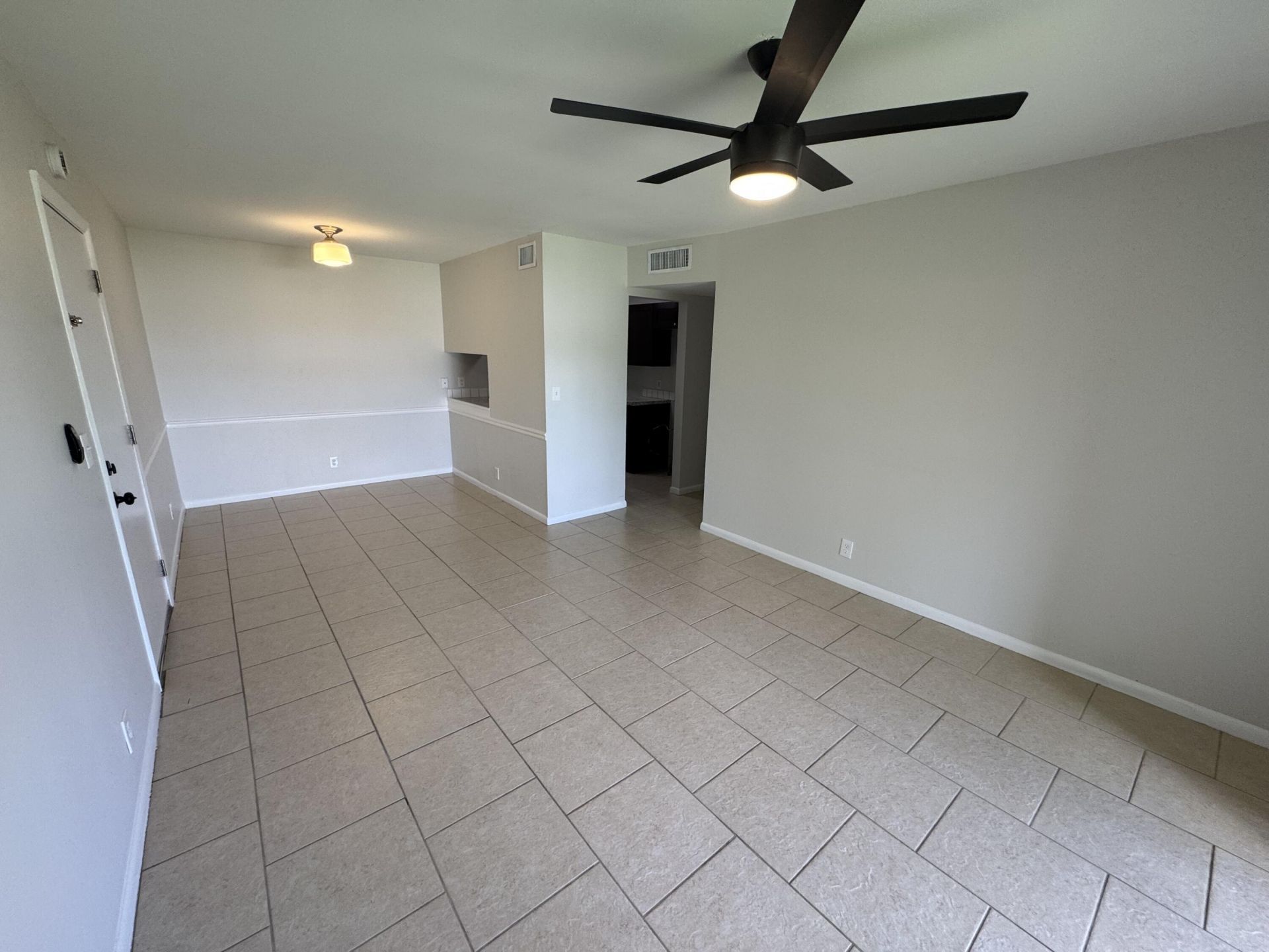 1790 Abbey Road, Unit 202, West Palm Beach, FL 33415 Photo