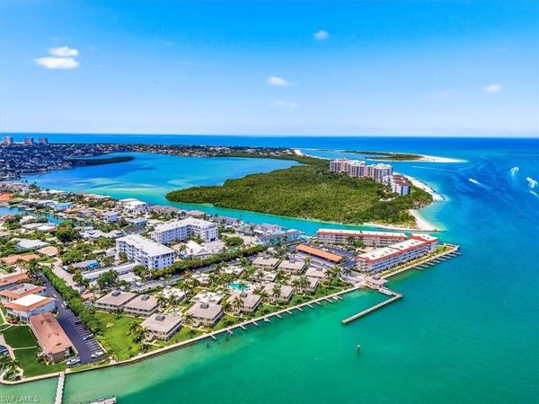 140 Palm ST , Unit 207, MARCO ISLAND, FL 34145