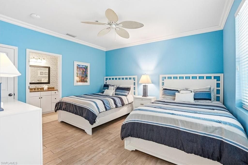 140 Palm St, Unit 207, Marco Island, FL 34145 Photo