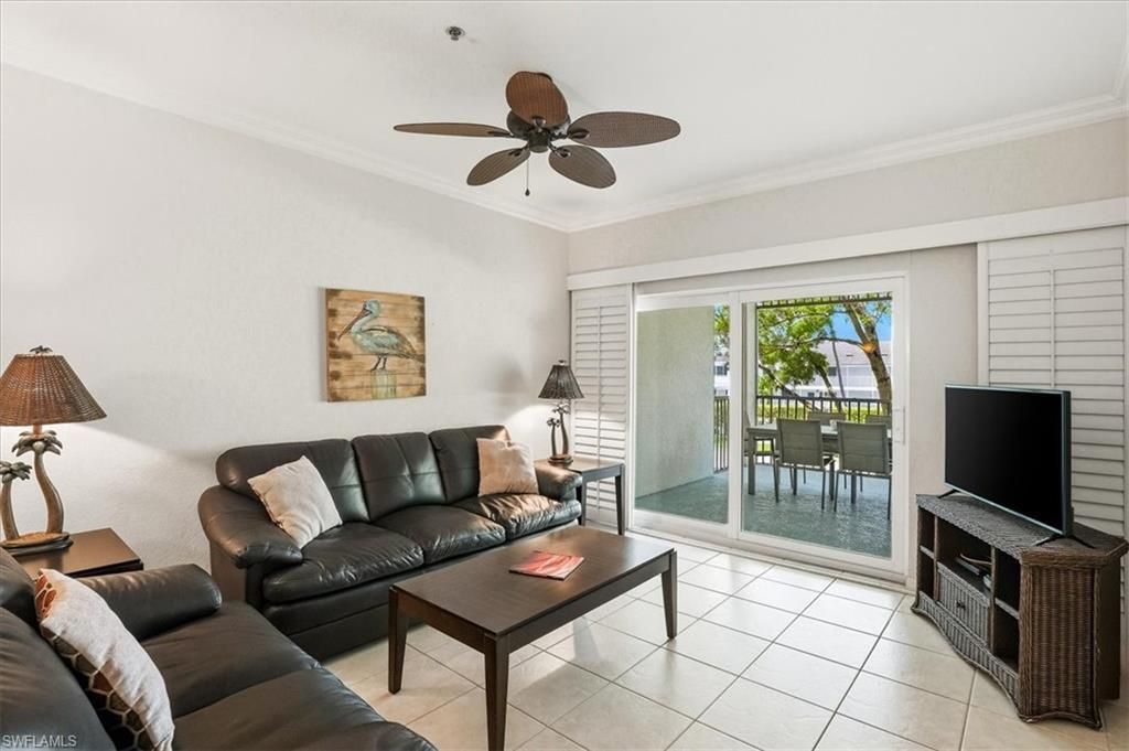 140 Palm St, Unit 207, Marco Island, FL 34145 Photo