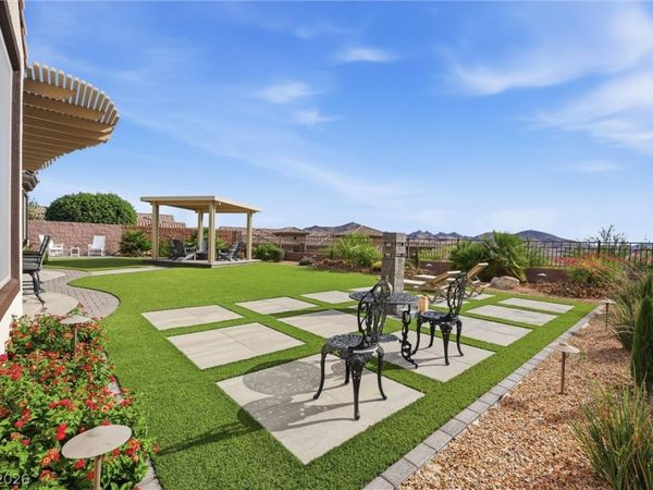 2913 Grande Arch Street, Henderson, NV 89044