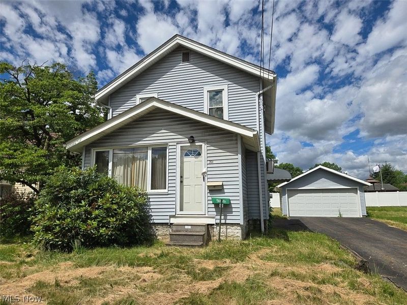 264 5th Street NE, Barberton, OH 44203 Photo 1