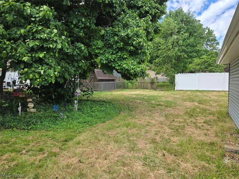 264 5th Street NE, Barberton, OH 44203 Photo 4